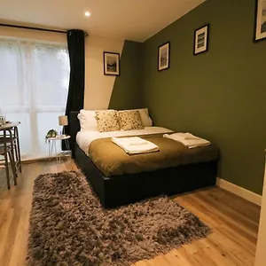 https://primrose-suite.cambridgehotelsuk.com