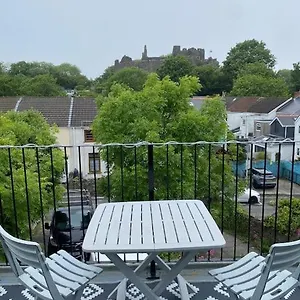  Apartment Castle View