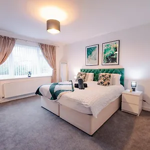  Apartment 7 Beds - Spacious - Free Parking