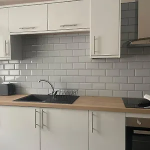  Apartment Belmont House