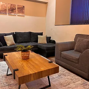 https://central-open-plan-stylish-heated-floors-high-ceiling-on.yorkshirehotels.net